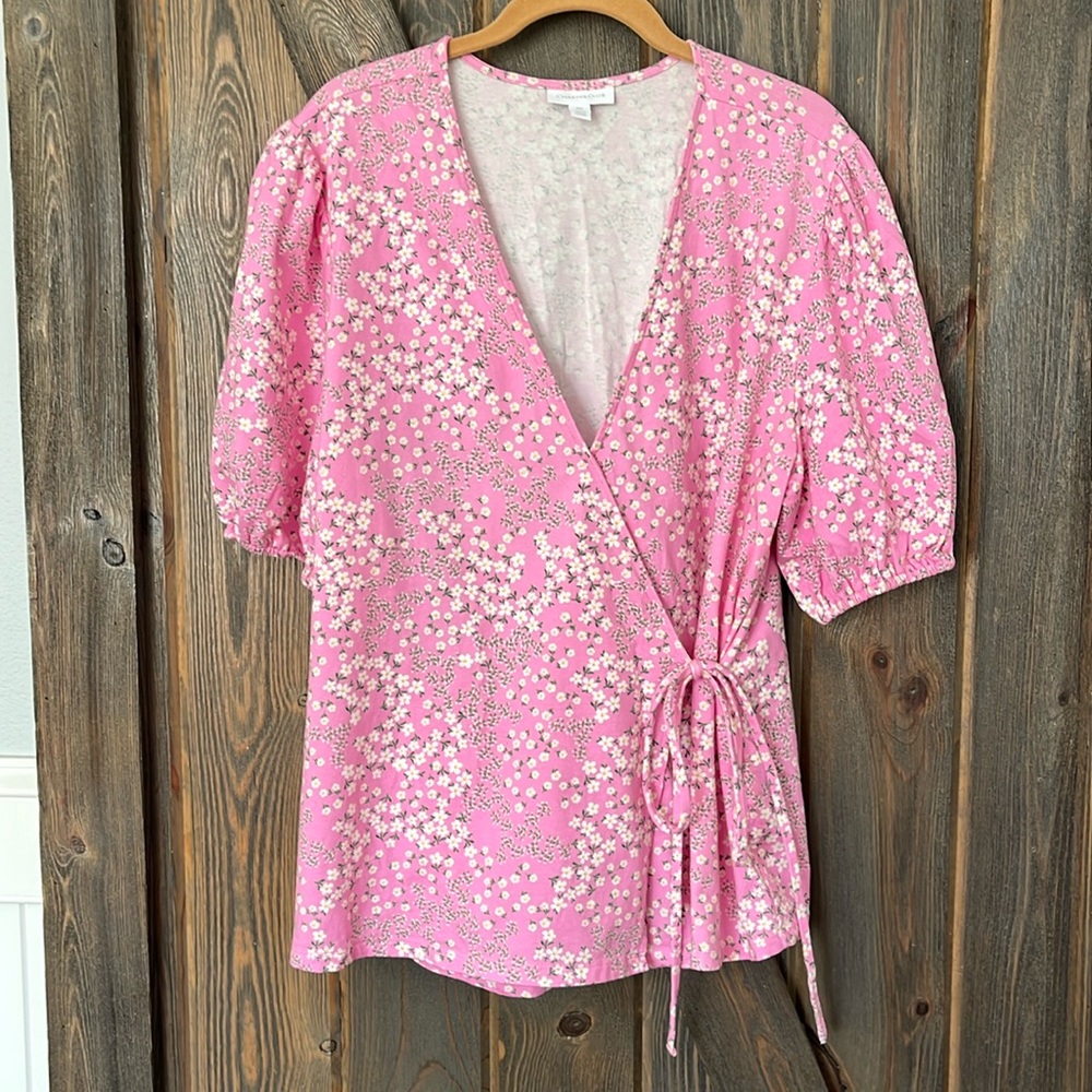 Floral wrap top